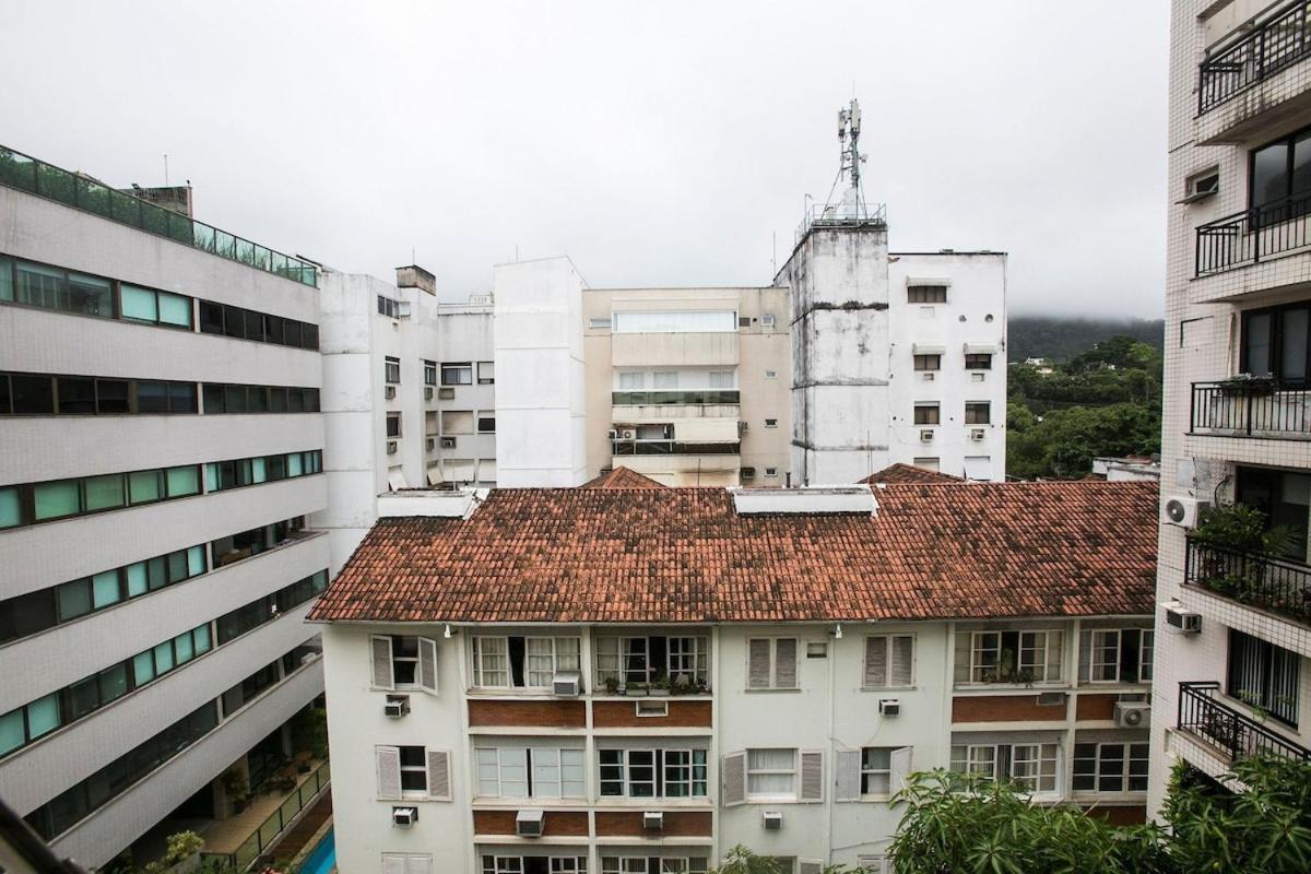 Apartamento E Sala Espacoso Na Rua Dias Ferreira, Leblon *