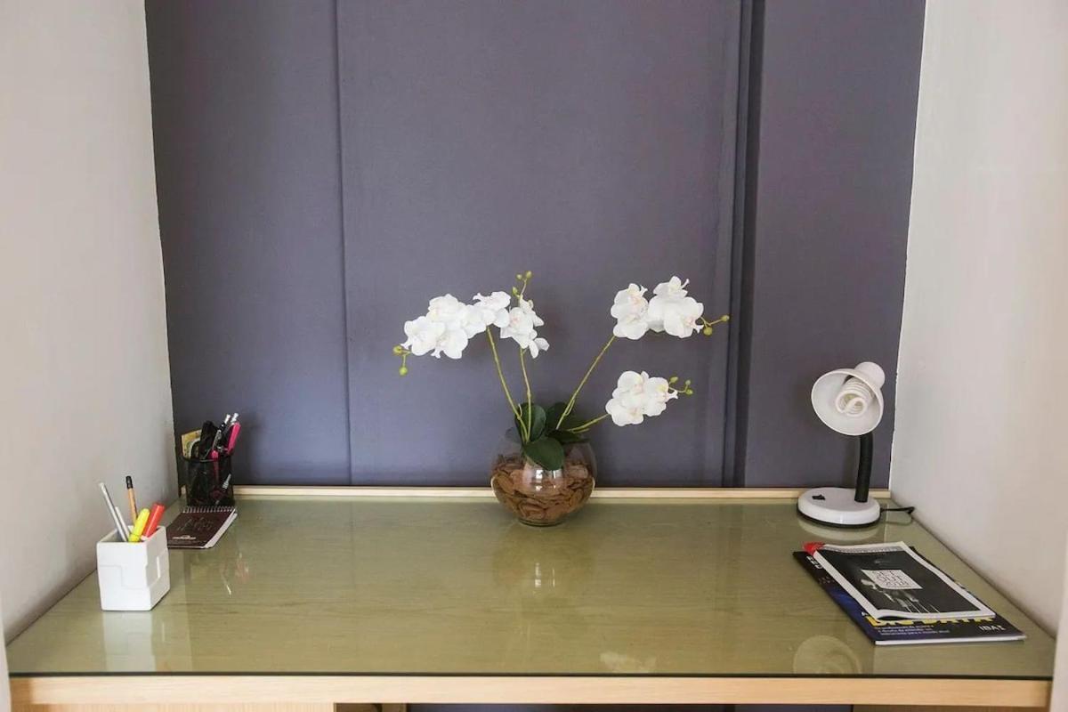 Apartamento E Sala Espacoso Na Rua Dias Ferreira, Leblon *